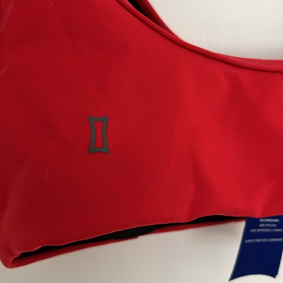 Kit & Ace scoop neck swim top - Picture 4 of 4